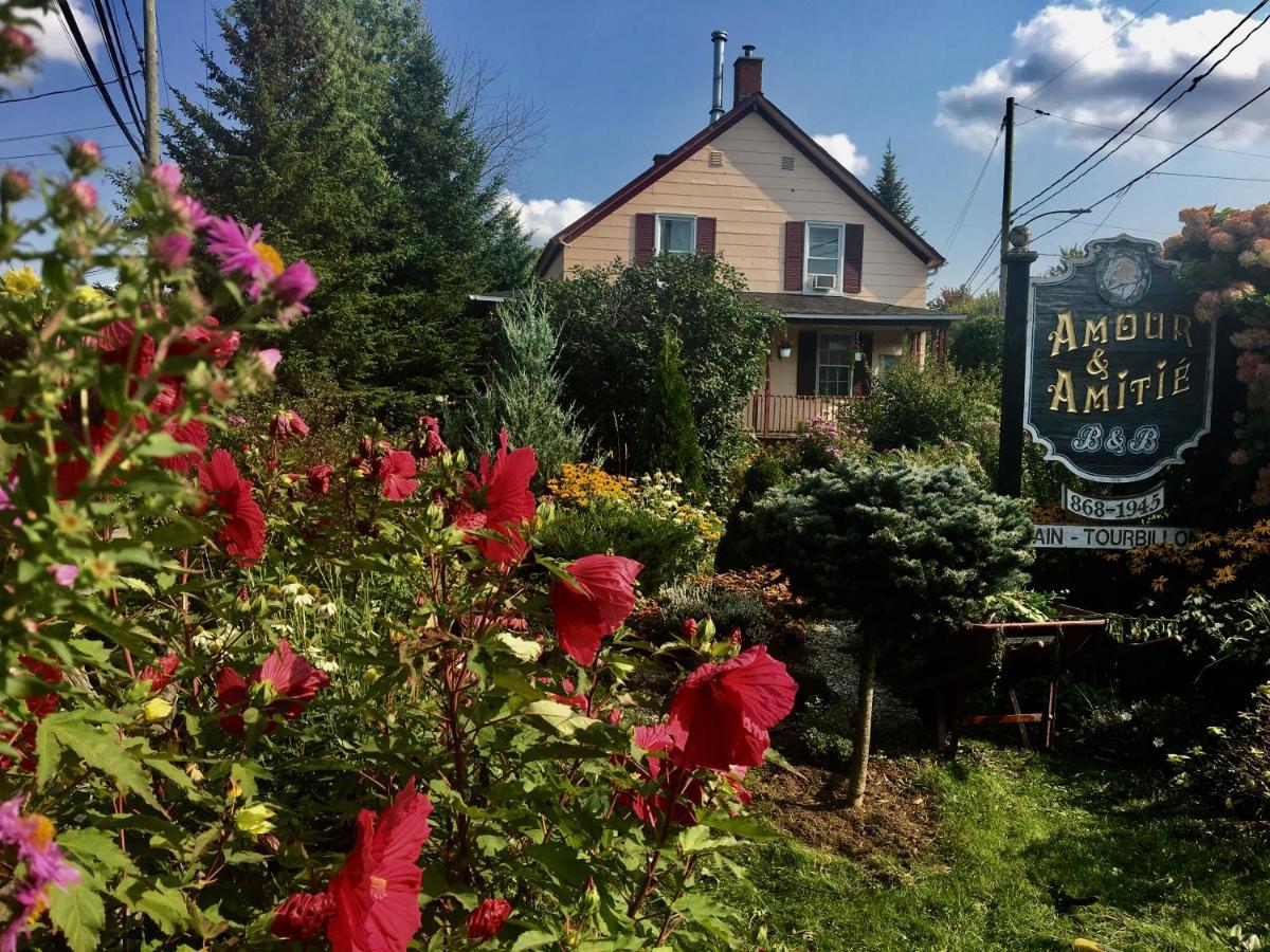À Amour et Amitié Magog Exterior foto